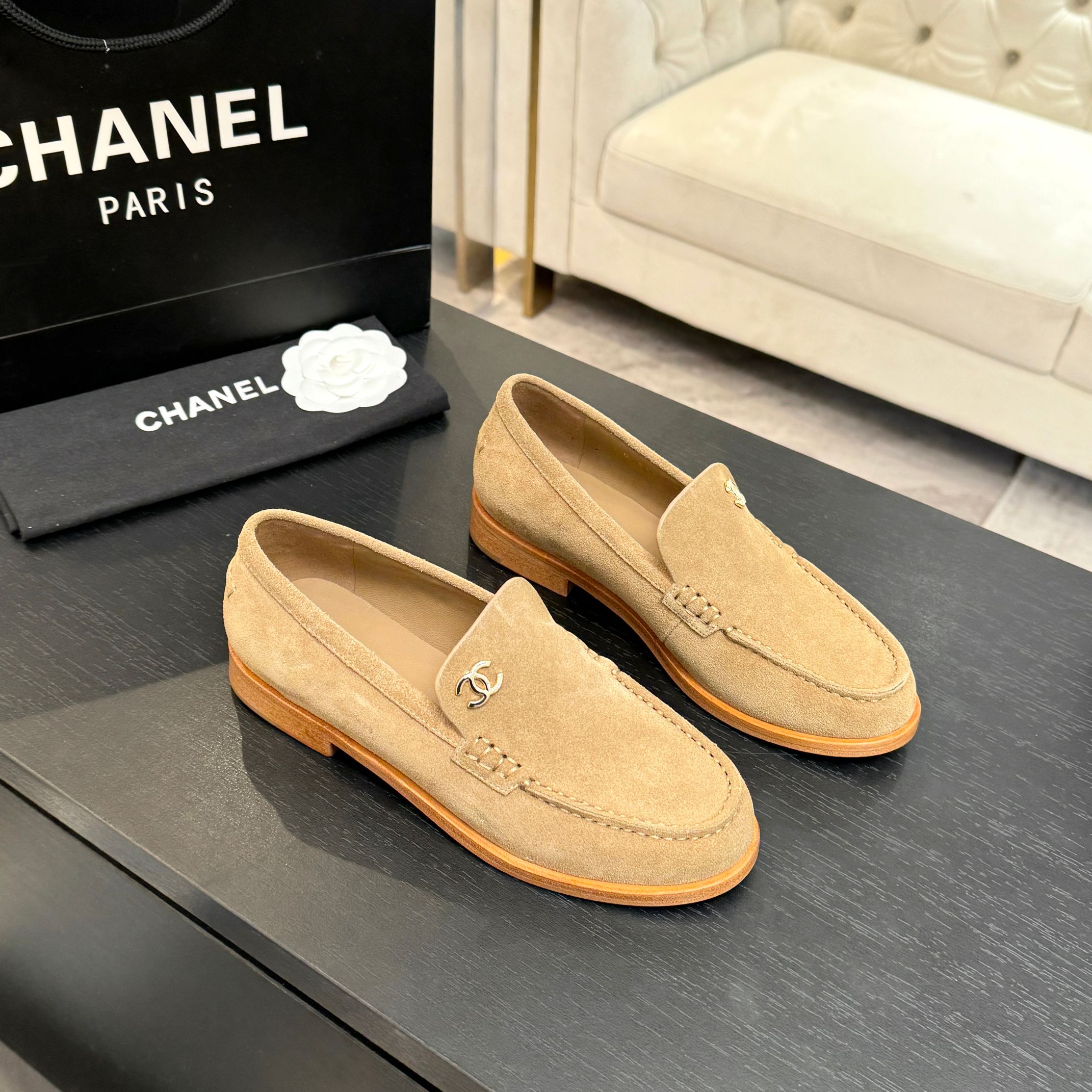 Chanel-Vintage-CC-Beige-Suede-Calfskin-Leather-Flat-Loafers-35To39