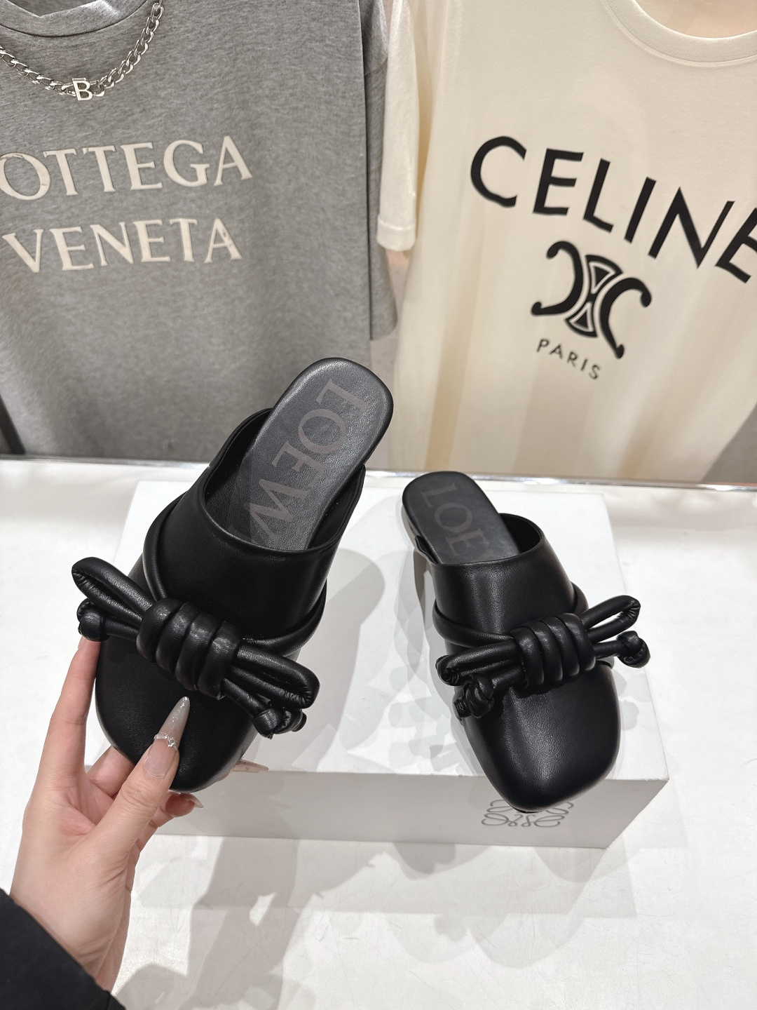 Loewe-Flamenco-Knot-Lambskin-Leather-Flat-Mules-Black-35To40