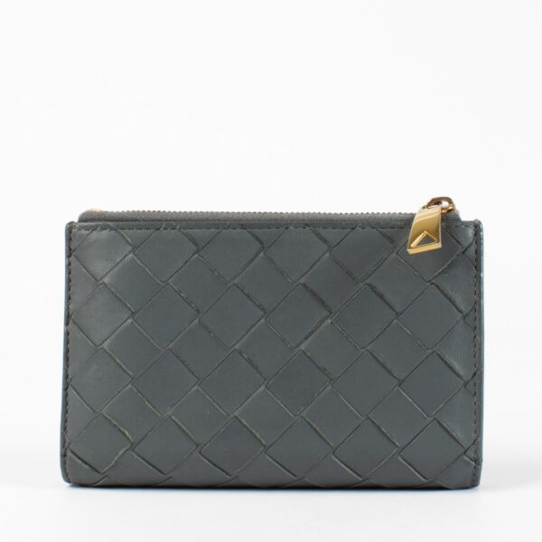 shop 100% authentic second hand Bottega Veneta Blue Intrecciato Leather Wallet on Replica Shoes 