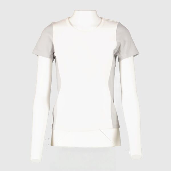 Authentic preloved Chanel White/Grey T-Shirt - Size FR40 on Replica Shoes 