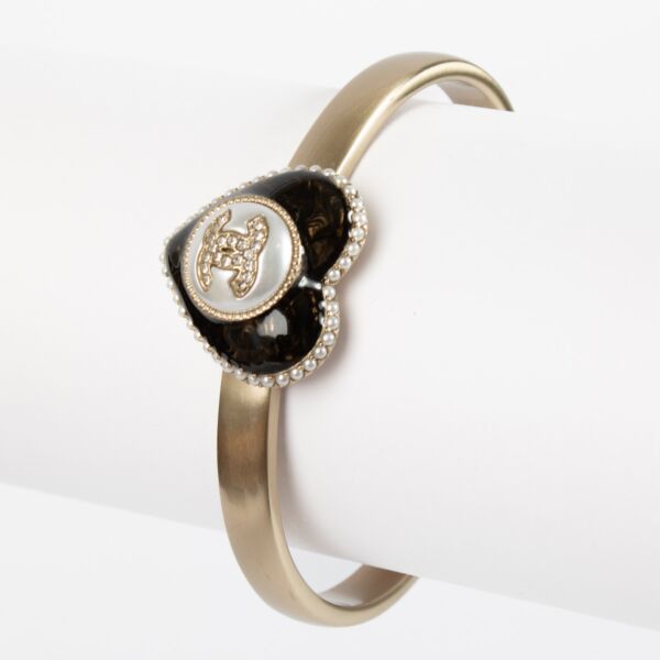 Authentic pre-loved Chanel 22B Heart Bangle Bracelet on Replica Shoes 